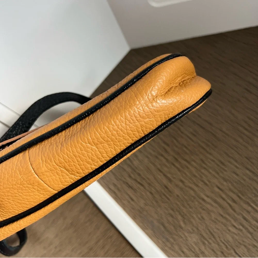 Borse In Pelle Pebbled Leather Orange Cognac Asymmetric Saddle Shoulder Bag - Picture 10 of 13